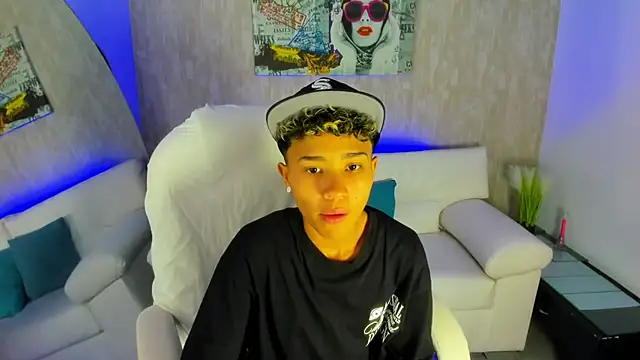 Snapshot of nova_sex01 chatting on 10/17/25, 04:26 nova sex01 online show from 10/17/25, 04:26