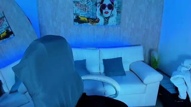 Snapshot of nova_sex01 chatting on 10/25/25, 04:53 nova sex01 online show from 10/25/25, 04:53