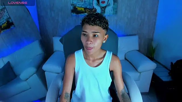 Snapshot of nova_sex01 chatting on 10/29/25, 03:53 nova sex01 online show from 10/29/25, 03:53