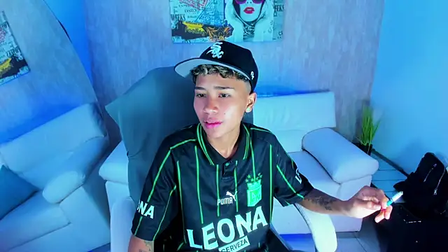 Snapshot of nova_sex01 chatting on 11/12/25, 04:24 nova sex01 online show from 11/12/25, 04:24