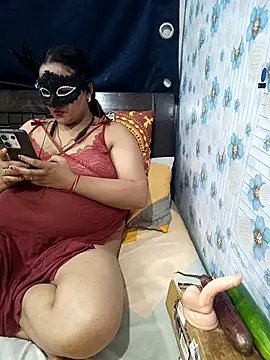 Snapshot of tina8th chatting on 10/26/25, 04:24 tina8th online show from 10/26/25, 04:24