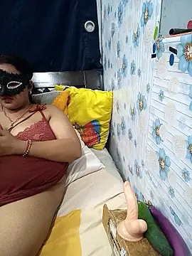 Snapshot of tina8th chatting on 11/24/25, 05:23 tina8th online show from 11/24/25, 05:23