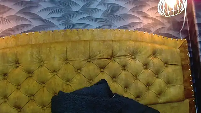 NahomiFireSex online show from 10/21/25, 03:40