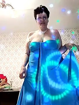 Snapshot of PaulaGolden chatting on 01/01/25, 04:39 PaulaGolden online show from 01/01/25, 04:39