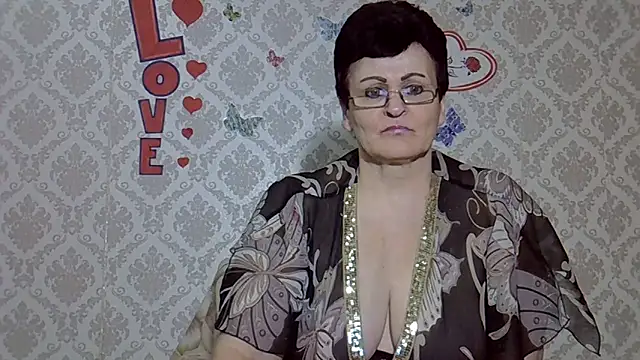 Snapshot of PaulaGolden chatting on 03/10/25, 03:09 PaulaGolden online show from 03/10/25, 03:09