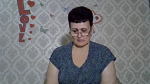 Snapshot of PaulaGolden chatting on 09/09/25, 10:48 PaulaGolden online show from 09/09/25, 10:48