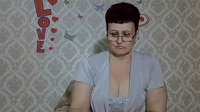 Snapshot of PaulaGolden chatting on 09/10/25, 08:25 PaulaGolden online show from 09/10/25, 08:25