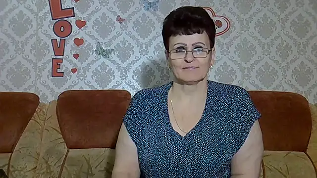 Snapshot of PaulaGolden chatting on 10/01/25, 11:49 PaulaGolden online show from 10/01/25, 11:49