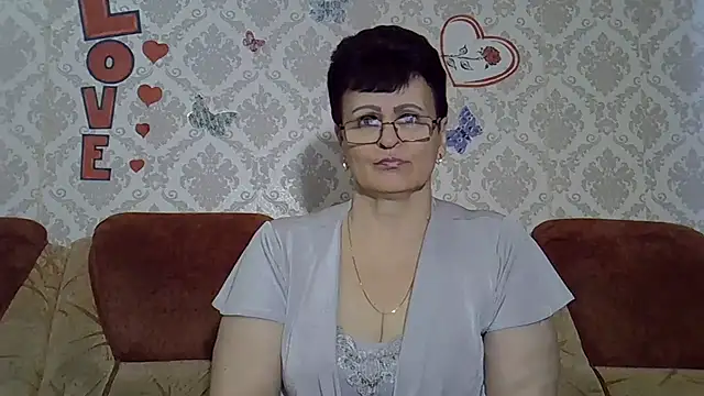 Snapshot of PaulaGolden chatting on 12/03/25, 07:38 PaulaGolden online show from 12/03/25, 07:38