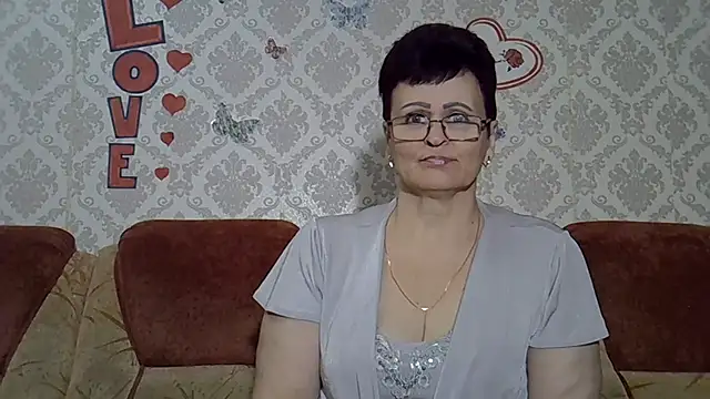 Snapshot of PaulaGolden chatting on 12/21/25, 04:36 PaulaGolden online show from 12/21/25, 04:36