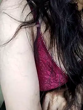 Snapshot of Fair-magic-woman chatting on 03/07/25, 07:38 Fair-magic-woman online show from 03/07/25, 07:38