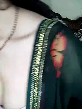 Snapshot of Fair-magic-woman chatting on 09/10/25, 09:59 Fair-magic-woman online show from 09/10/25, 09:59