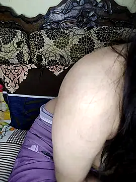 Snapshot of Fair-magic-woman chatting on 02/05/26, 09:19 Fair-magic-woman online show from 02/05/26, 09:19