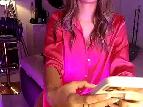 trippy tina online show from 06/12/26, 12:26