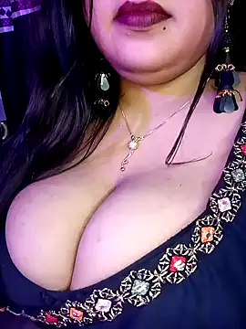 Snapshot of Suhanakhan00 chatting on 02/09/25, 05:54 Suhanakhan00 online show from 02/09/25, 05:54
