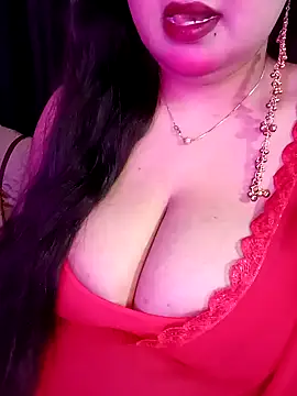 Suhanakhan00 online show from 03/07/26, 06:21
