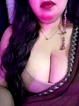 Suhanakhan00 online show from 05/05/26, 09:17