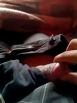 hottboyakash6969 online show from 01/04/25, 08:39