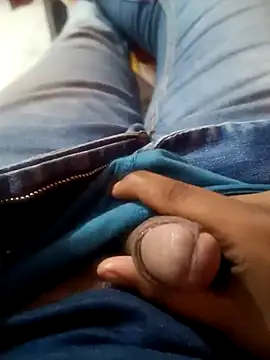 hottboyakash6969 online show from 01/26/25, 03:58