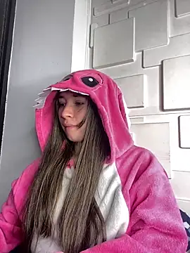 Snapshot of Sophie_LS chatting on 02/15/25, 02:58 Sophie LS online show from 02/15/25, 02:58