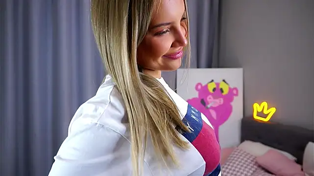 Snapshot of AftonConnett chatting on 10/28/25, 01:09 AftonConnett online show from 10/28/25, 01:09