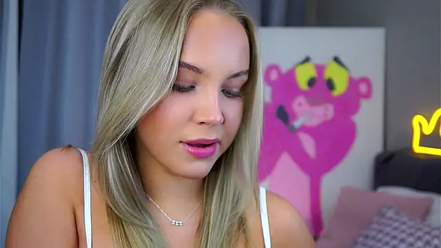 Snapshot of AftonConnett chatting on 11/22/25, 01:04 AftonConnett online show from 11/22/25, 01:04