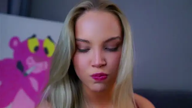 Snapshot of AftonConnett chatting on 11/24/25, 01:05 AftonConnett online show from 11/24/25, 01:05