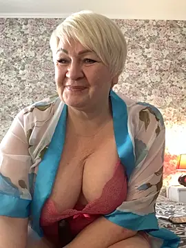 Laura Millf online show from 02/08/25, 10:29