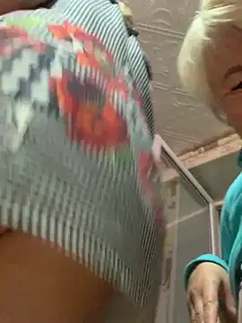 Laura Millf online show from 09/23/25, 05:27