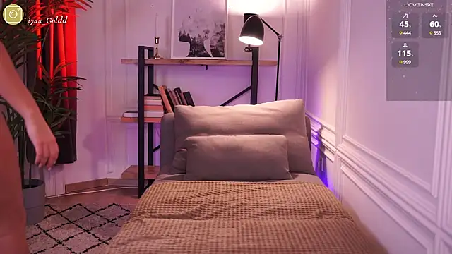 Snapshot of Liya_Gold_ chatting on 01/11/25, 07:16 Liya Gold online show from 01/11/25, 07:16