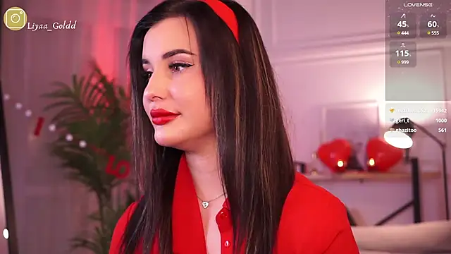 Snapshot of Liya_Gold_ chatting on 02/15/25, 12:48 Liya Gold online show from 02/15/25, 12:48