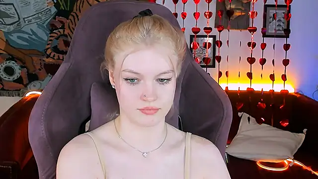 GraceGlamour online show from 02/15/25, 11:17