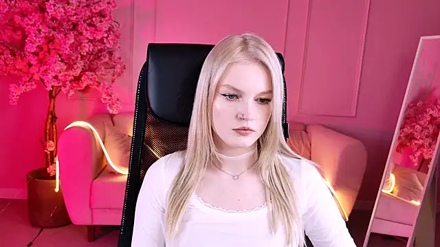 GraceGlamour online show from 11/12/25, 01:11