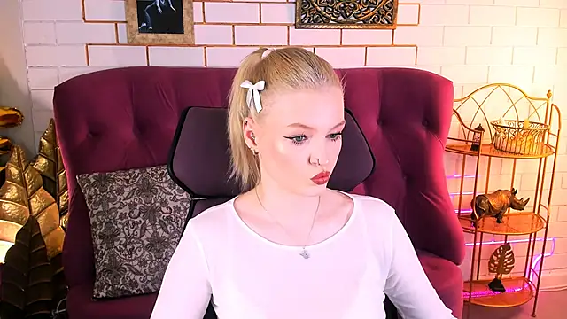 GraceGlamour online show from 11/28/25, 01:03