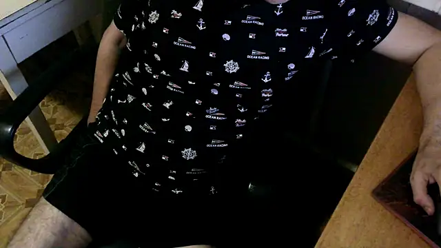 Snapshot of AlDON59 chatting on 12/21/24, 05:40 AlDON59 online show from 12/21/24, 05:40