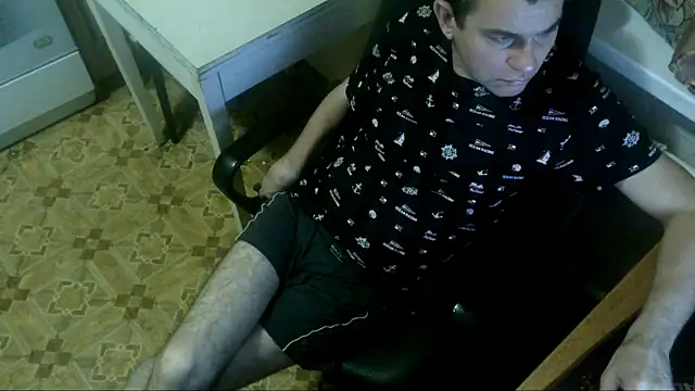 Snapshot of AlDON59 chatting on 01/08/25, 06:41 AlDON59 online show from 01/08/25, 06:41