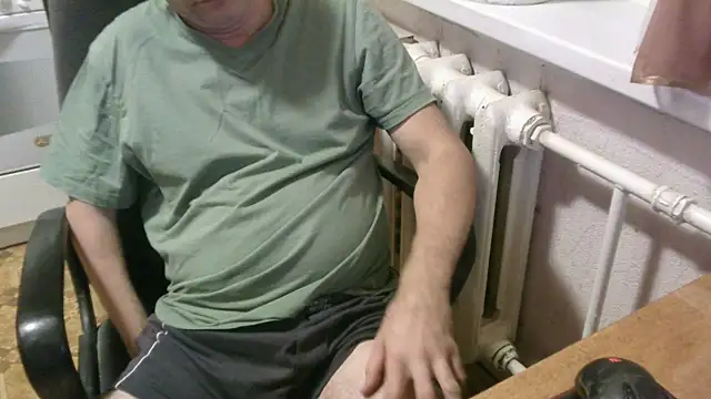 Snapshot of AlDON59 chatting on 10/09/25, 05:44 AlDON59 online show from 10/09/25, 05:44