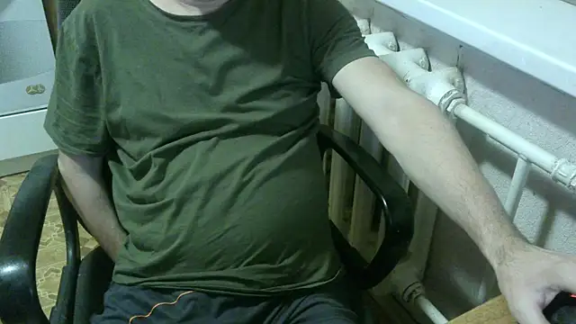 Snapshot of AlDON59 chatting on 12/16/25, 06:24 AlDON59 online show from 12/16/25, 06:24