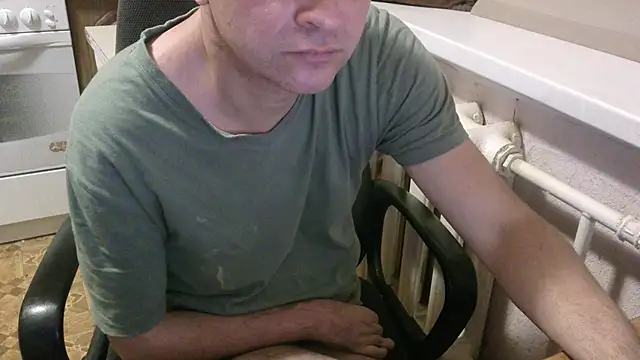 Snapshot of AlDON59 chatting on 12/19/25, 04:58 AlDON59 online show from 12/19/25, 04:58