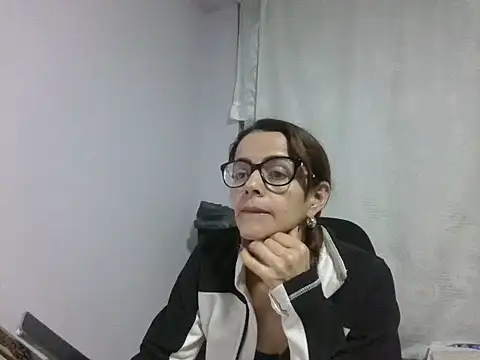 Snapshot of Salem-333 chatting on 10/11/25, 11:36 Salem-333 online show from 10/11/25, 11:36