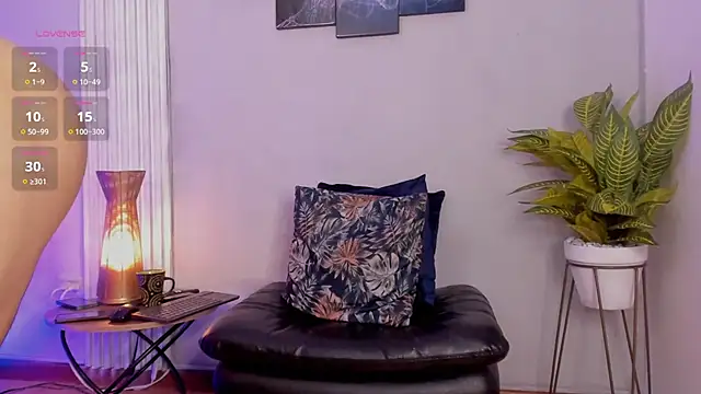 Snapshot of thomas_eliotts chatting on 12/27/24, 07:57 thomas eliotts online show from 12/27/24, 07:57