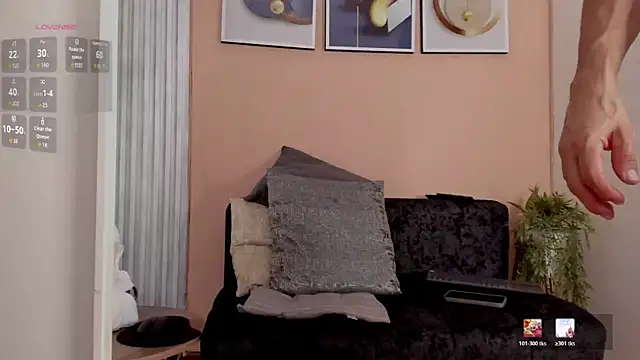 Snapshot of thomas_eliotts chatting on 02/21/26, 07:37 thomas eliotts online show from 02/21/26, 07:37