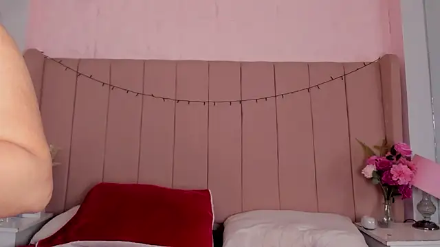 MollyBigBoobs12 online show from 09/29/25, 08:24