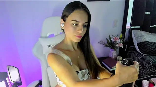 Sara lopez 28 online show from 03/21/26, 11:04