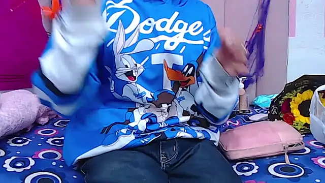 sara caplerx online show from 10/28/25, 03:54