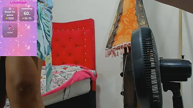 Snapshot of sharoncute1 chatting on 01/16/25, 09:40 sharoncute1 online show from 01/16/25, 09:40