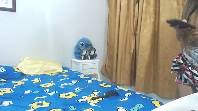 Snapshot of SaraStoneCute chatting on 06/14/26, 03:41 SaraStoneCute online show from 06/14/26, 03:41