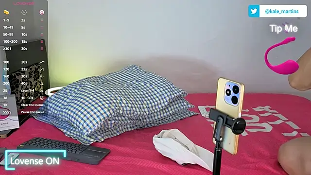 KALE 19 online show from 01/11/26, 01:32