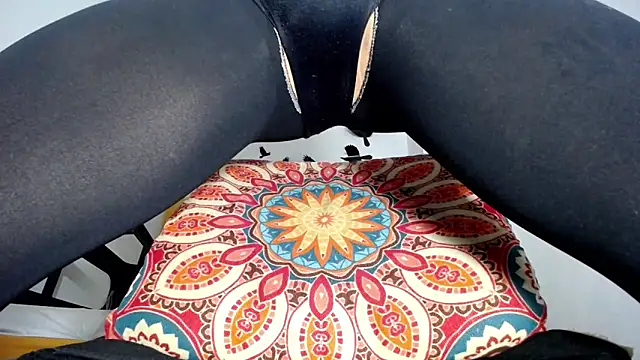 Snapshot of paulinabigcock chatting on 03/22/25, 09:56 paulinabigcock online show from 03/22/25, 09:56