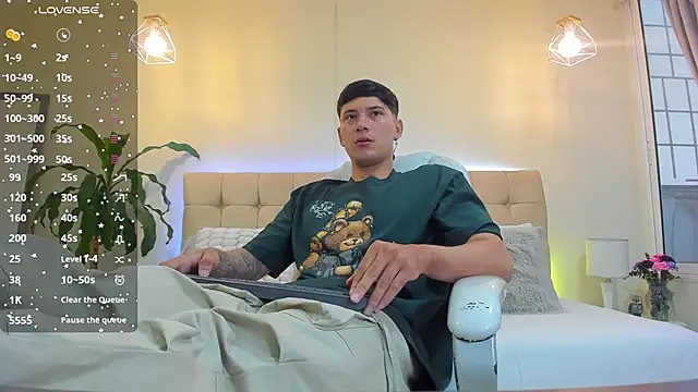 Damian23   online show from 01/16/25, 12:20